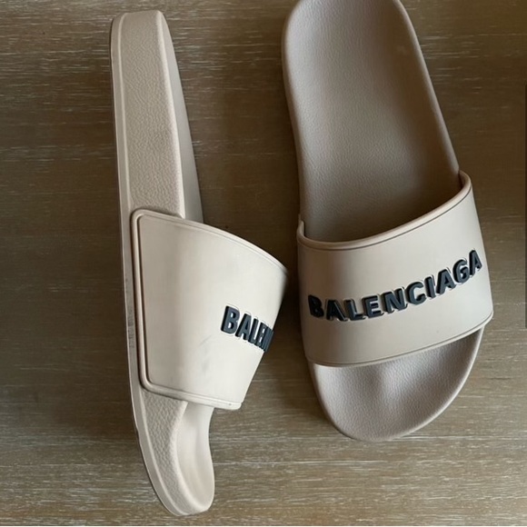 Balenciaga Pool Slide Sandal in Beige - Size 39 (US 9) - Picture 4 of 6